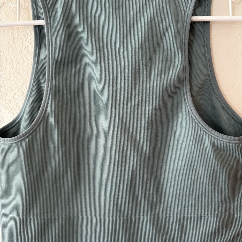 Athleta Aurora Seamless Crop Ribbed Tank Top V-Neck Teal - Size XL - Picture 3 of 7
